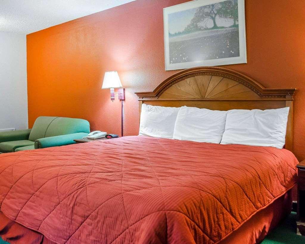 Rodeway Inn Гаррисберг Номер фото